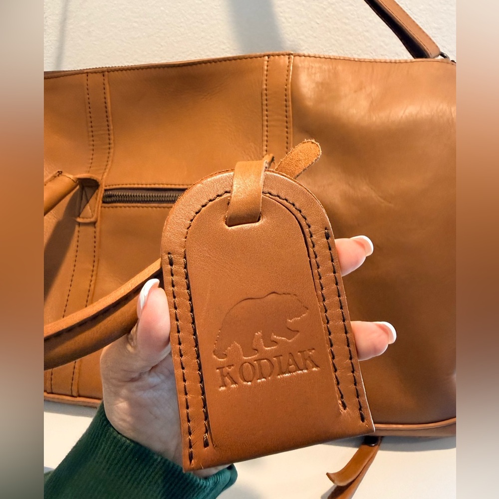 Kodiak Tan Leather Duffel Bag - Picture 2 of 7